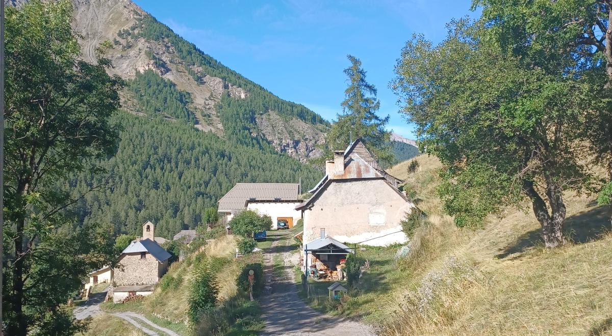 Ligne enfouie hameau des longs