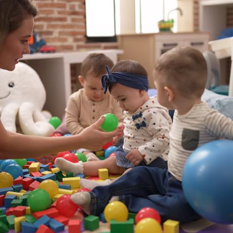 image enfant creche image enfant creche